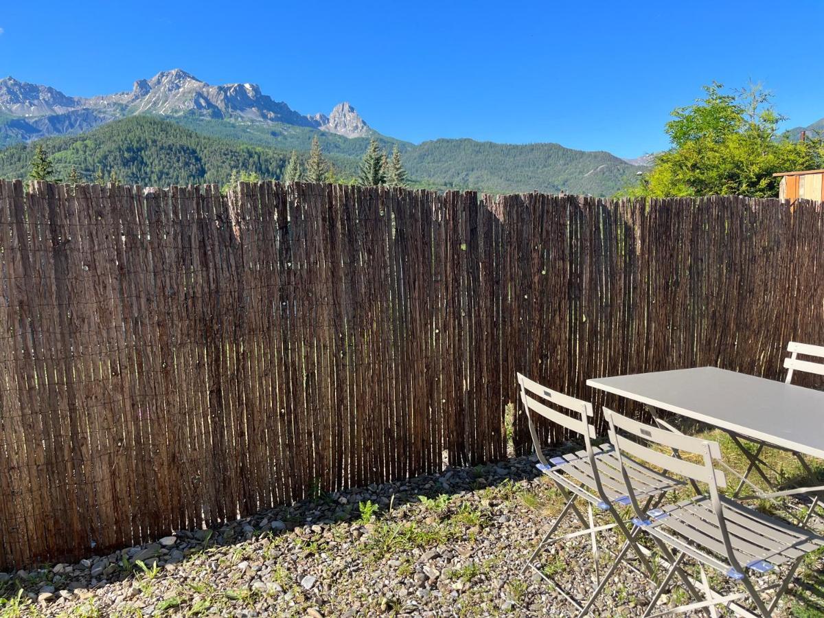 Barcelonnette Location Avec Jardin Appartement Buitenkant foto